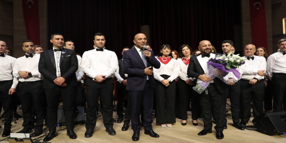 Meslektaşlardan Oluşan Müzik Korosu İlk Konserini İktisat Kongre Merkezi’nde Verdi